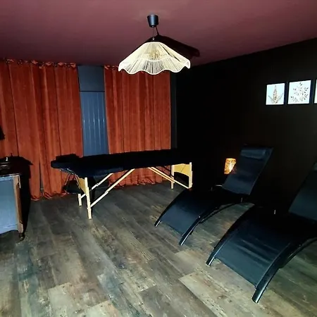 Semesterbostad L'echappee Du Soleil Couchant Balneo Sauna Massage *