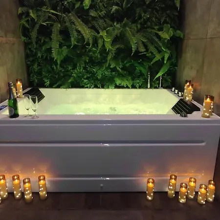 L'echappee Du Soleil Couchant Balneo Sauna Massage Semesterbostad
