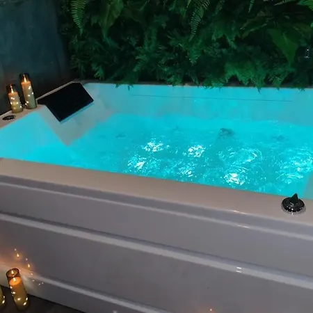 L'echappee Du Soleil Couchant Balneo Sauna Massage *